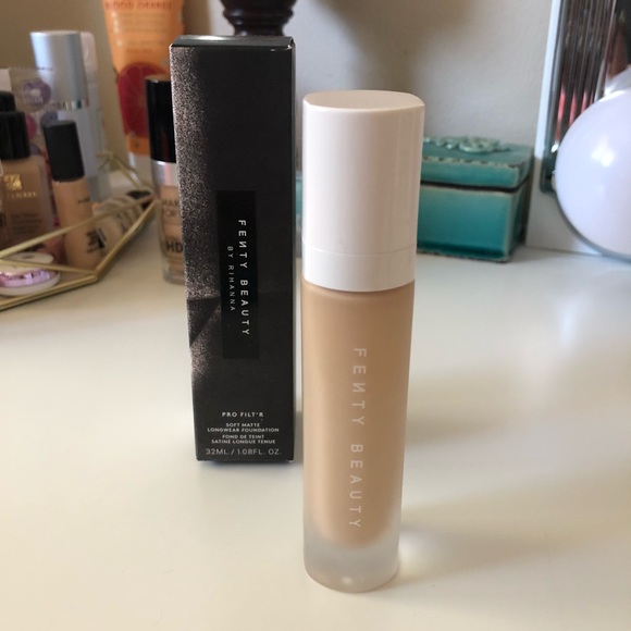 Fenty Beauty Other - Fenty Beauty Pro Filt’r Soft Matte Longwear in 190